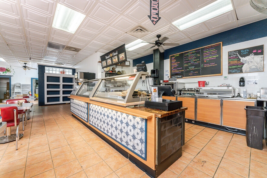 More Photos Of 23064 Harbor View Rd, Port Charlotte Warehouse For Sale