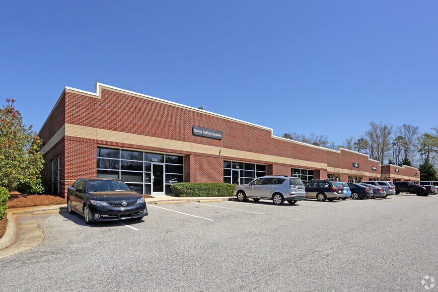 More Photos Of 120-136 Towerview Ct, Cary Research And Development For Lease