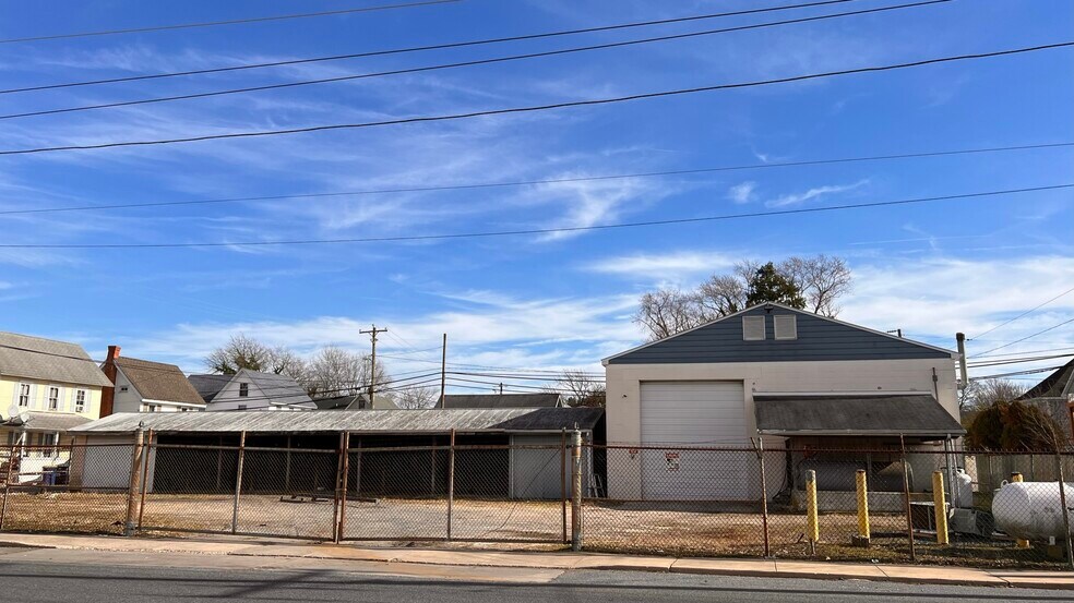 More Photos Of , Georgetown Unknown For Sale