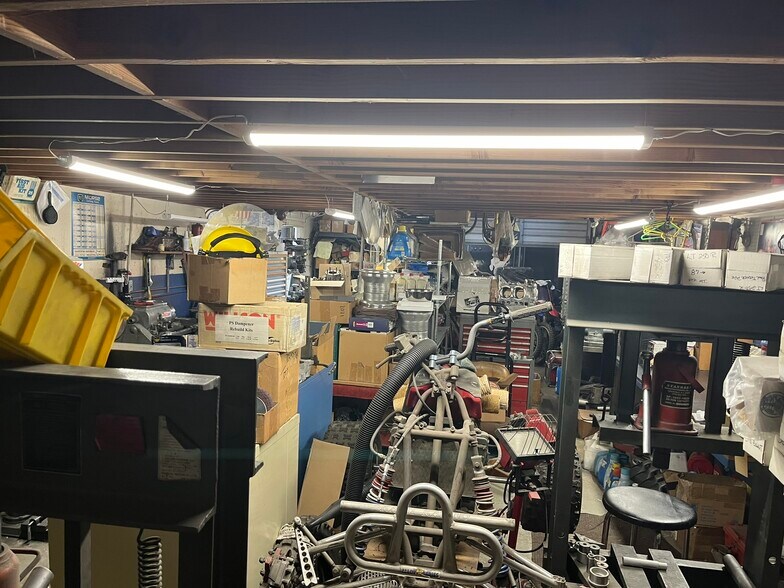 More Photos Of 10825 Silicon Ave, Montclair Service For Sale