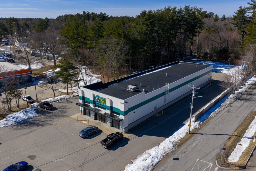 More Photos Of 537 Lafayette Rd, Seabrook Auto Repair For Sale