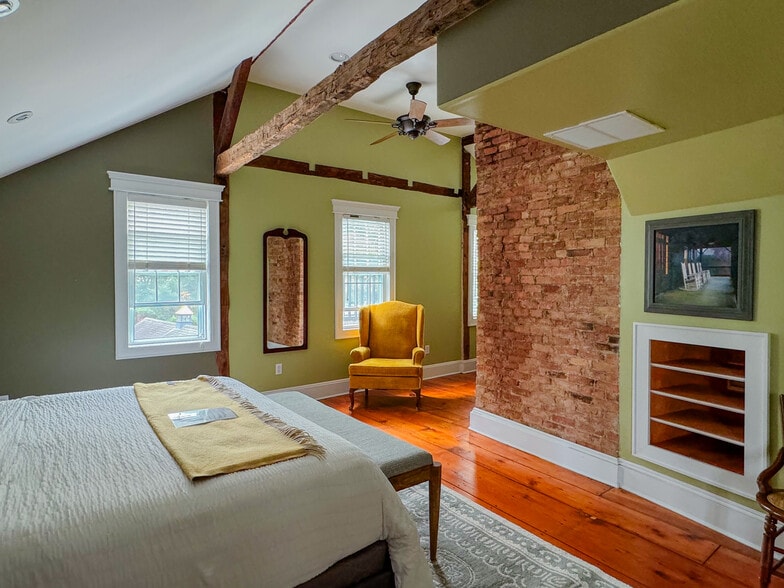 More Photos Of 967 McAfee Glenwood Rd, Glenwood Hotel For Sale