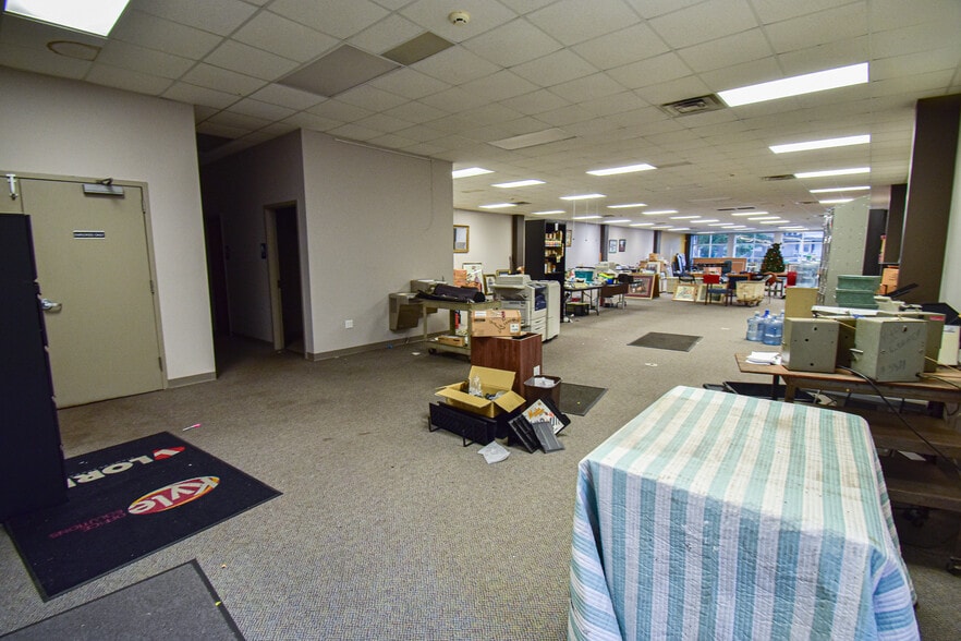 More Photos Of , Tuscaloosa Unknown For Sale