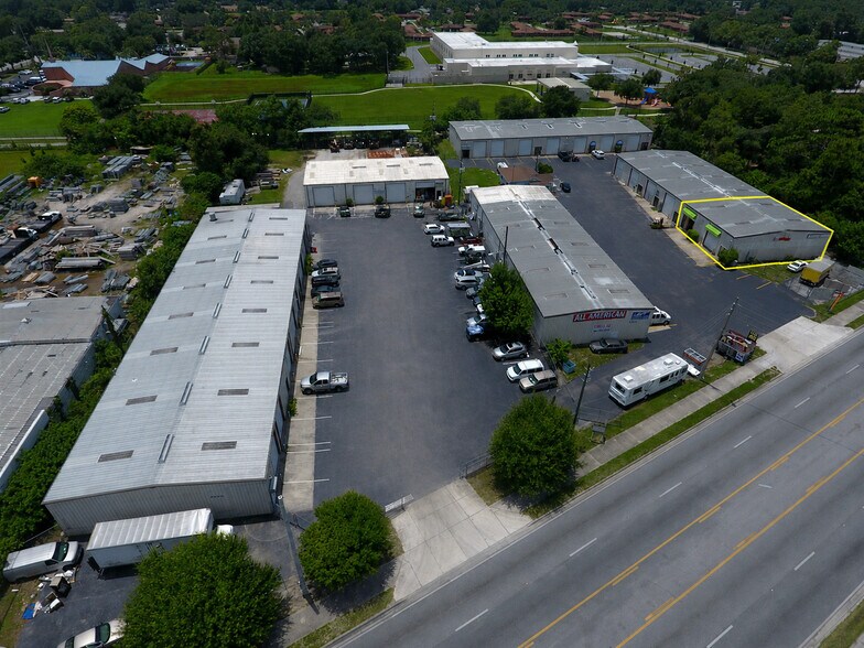 Primary Photo Of 4502 Old Winter Garden Rd, Orlando Warehouse For Lease