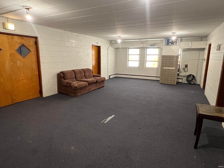 More Photos Of 1435 S Armstrong St, Kokomo Specialty For Sale