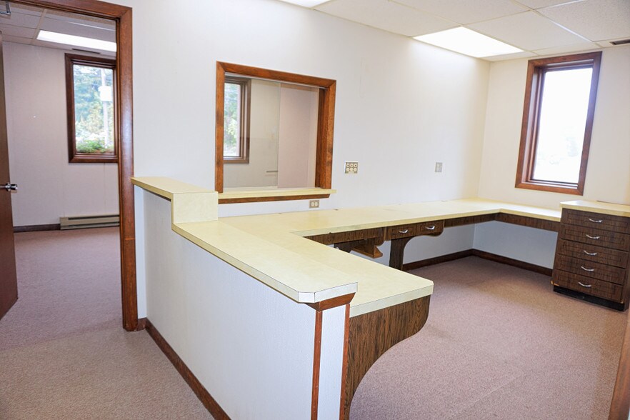 More Photos Of 1185 New Litchfield St, Torrington Medical For Sale