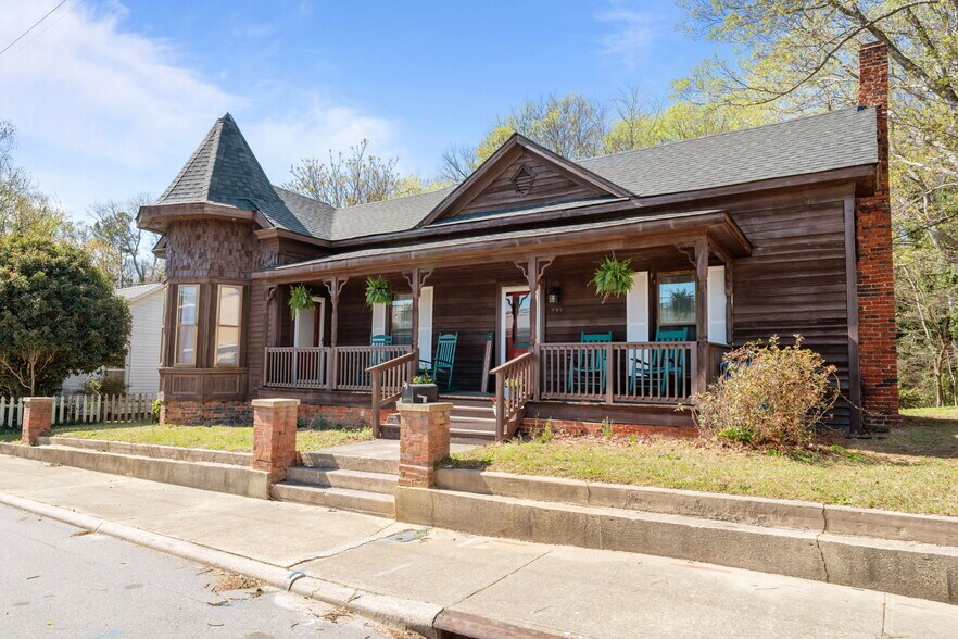 More Photos Of 206 Dowd St, Carthage Office For Sale