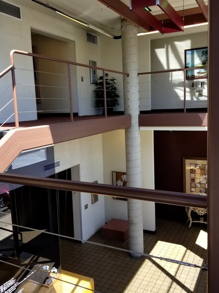 More Photos Of 517 N Mountain Ave, Upland Office For Lease