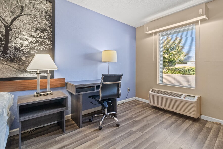 More Photos Of 2350 Chestnut St, Orangeburg Hotel For Sale