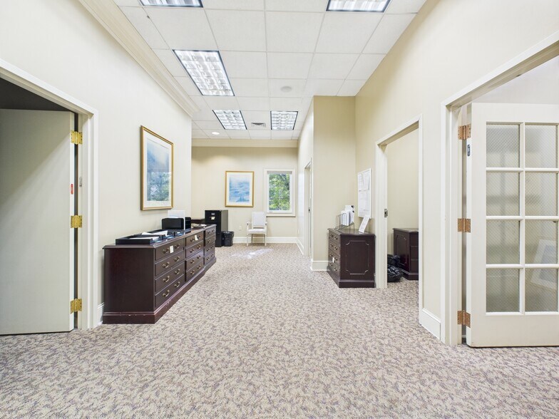 More Photos Of 201 E Dr Hicks Blvd, Florence Medical For Sale