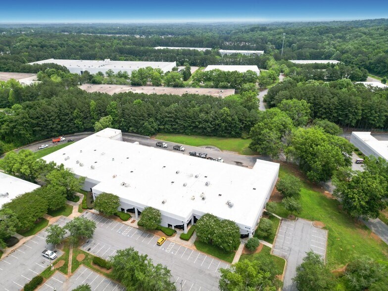 More Photos Of 5242 Royal Woods Pky, Tucker Unknown For Lease