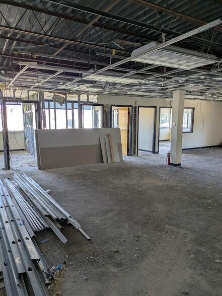 More Photos Of 400 Auto Park Pl, Newburgh Medical For Lease