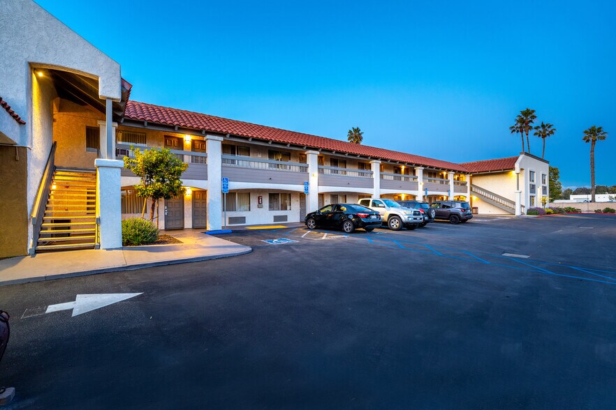 More Photos Of 295 E Daily Dr, Camarillo Hotel For Sale
