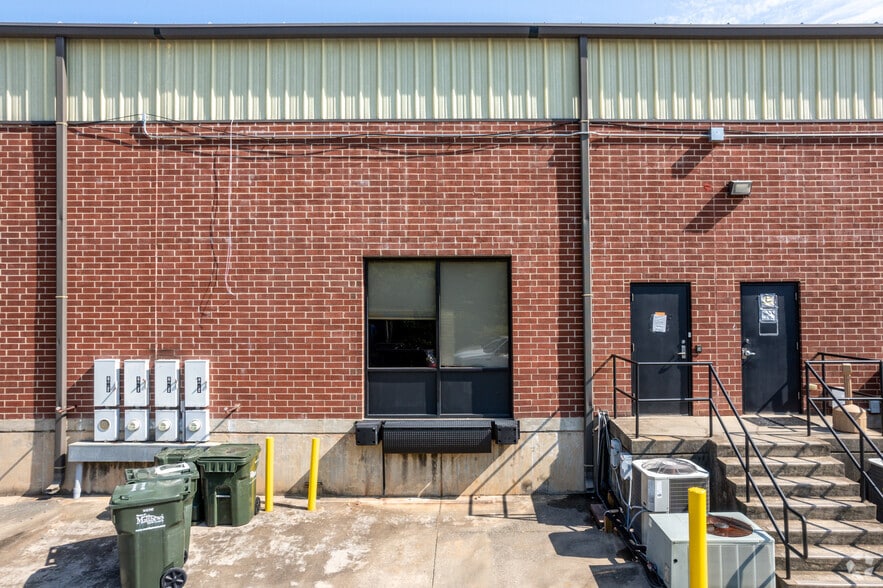 More Photos Of 1150 Crews Rd, Matthews Office For Lease