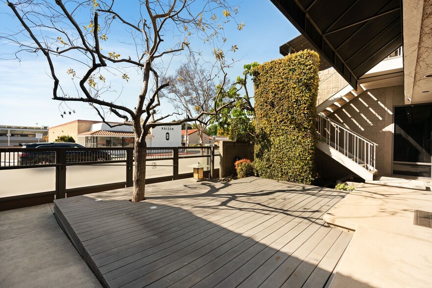 More Photos Of 1104-1106 Mission St, Pasadena Office Residential For Sale