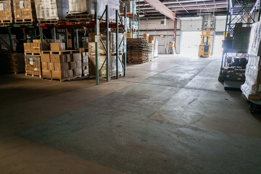 More Photos Of 2291 Traversefield Dr, Traverse City Manufacturing For Lease