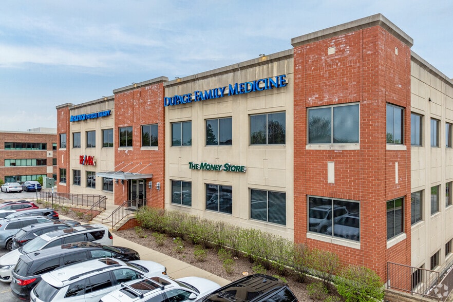 More Photos Of 2272 95th St, Naperville Office For Sale