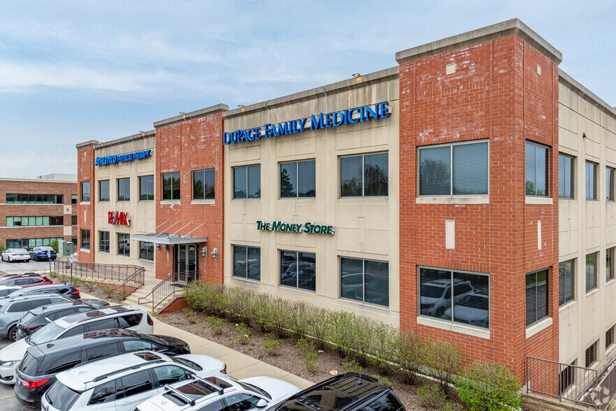 More Photos Of 2272 95th St, Naperville Office For Sale