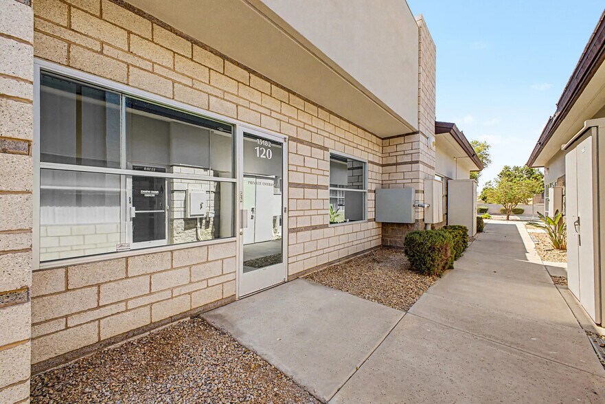 More Photos Of 15182 N 75th Ave, Peoria Medical For Sale