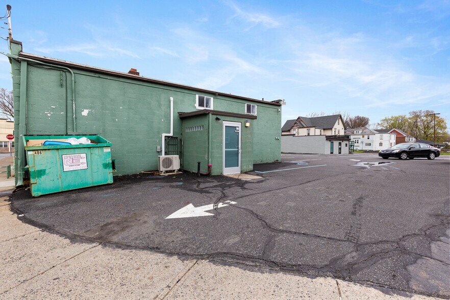 More Photos Of 1003 Wyoming Ave, Forty Fort Medical For Sale