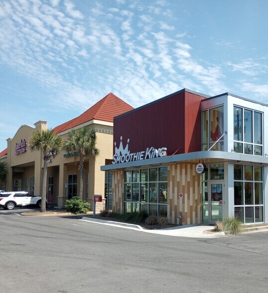 More Photos Of 8189-8259 Navarre Pky, Navarre Unknown For Lease