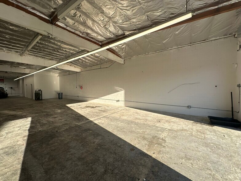 More Photos Of 1160 N Las Palmas Ave, Los Angeles Loft Creative Space For Lease