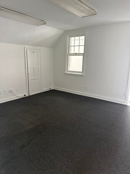 More Photos Of 728 E Haverford Rd, Bryn Mawr Office For Lease