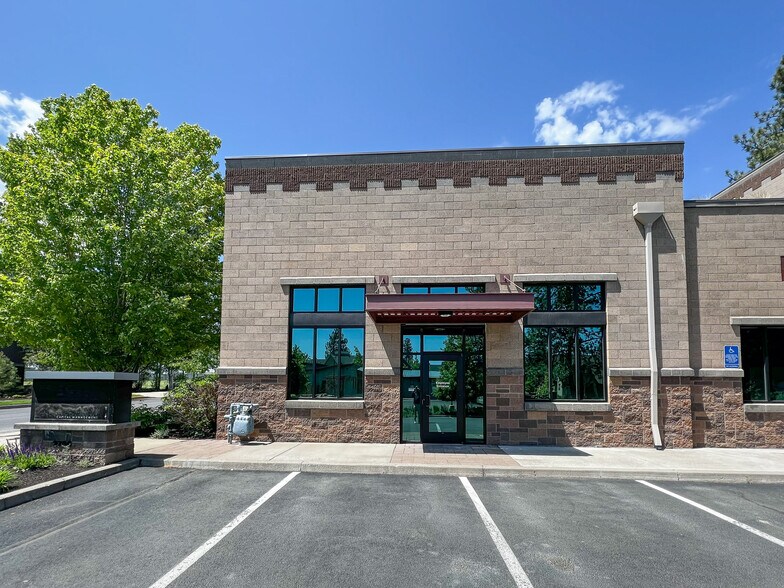 More Photos Of 2796 NW Clearwater Dr, Bend Office For Sale