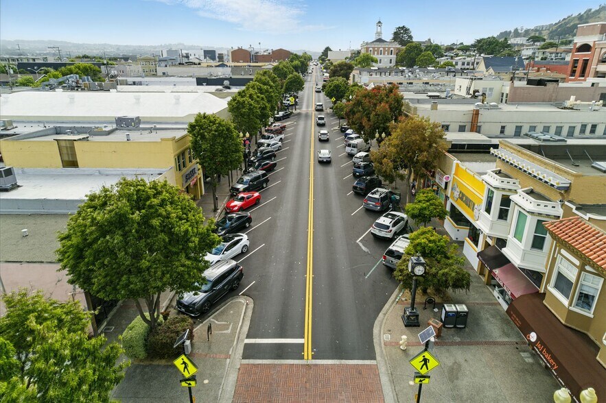 More Photos Of 301 Grand Ave, South San Francisco Office For Lease
