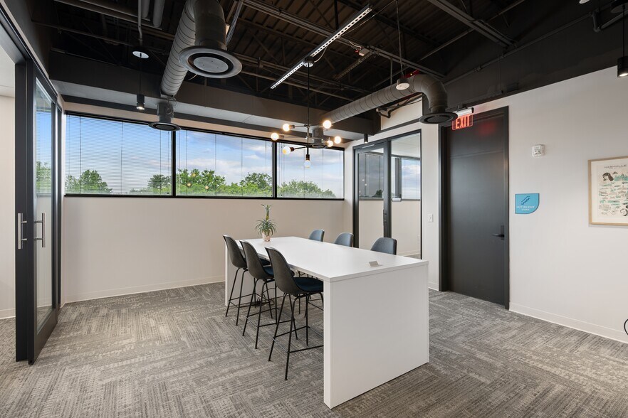 More Photos Of 3340 Perimeter Hill Dr, Nashville Office For Lease