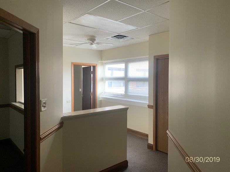 More Photos Of 5818 S Archer Rd, Summit Loft Creative Space For Lease
