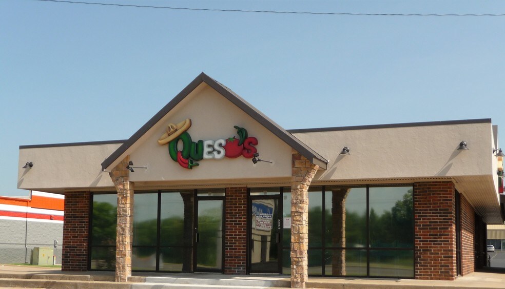 More Photos Of 14407 NE 23rd St, Choctaw Unknown For Lease