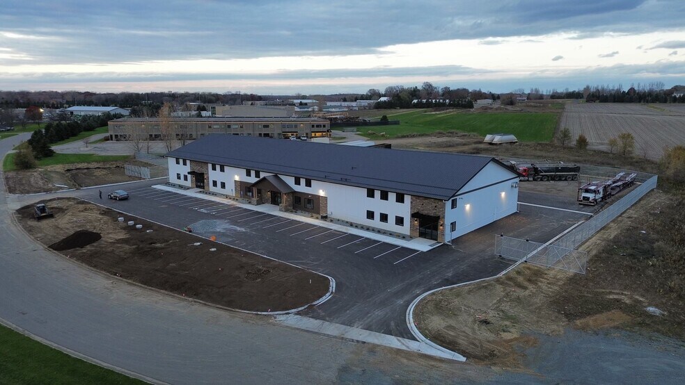 More Photos Of 12335 Margo Ave S, Hastings Light Distribution For Lease