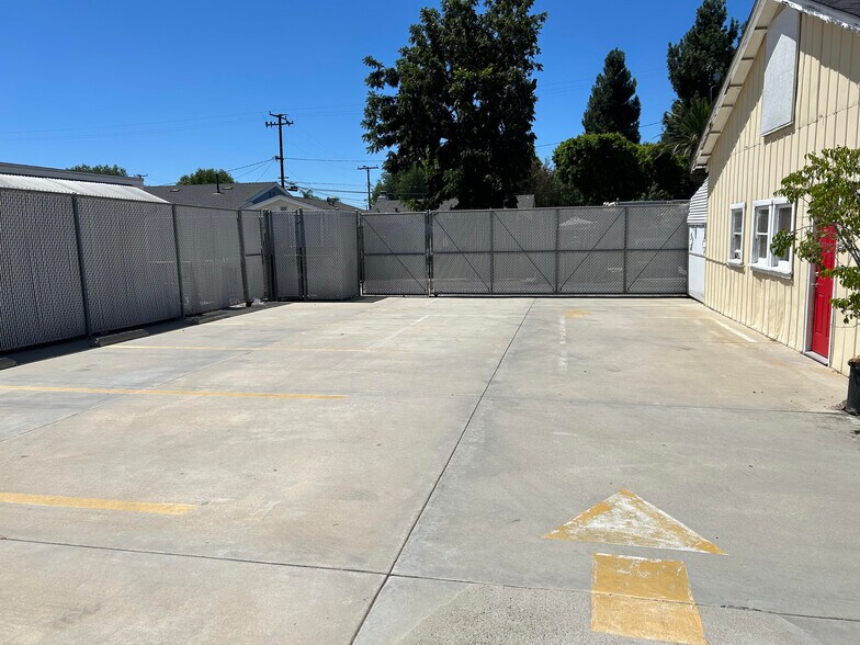More Photos Of 125 N Euclid Ave, Fullerton Medical For Lease