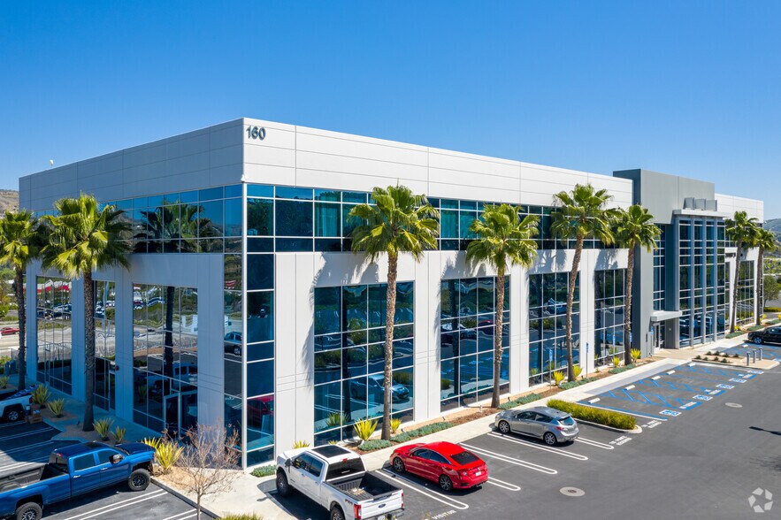 More Photos Of 160 N Riverview Dr, Anaheim Office For Lease