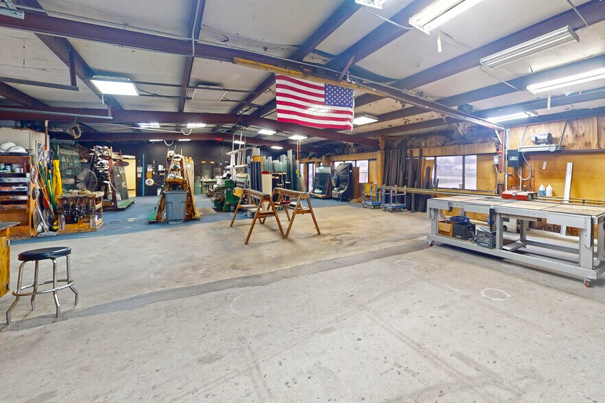 More Photos Of 21262 US Highway 59, New Caney Manufacturing For Sale