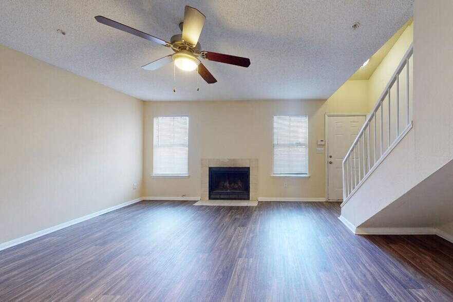 More Photos Of 5816 Covington Hwy, Decatur Apartments For Sale