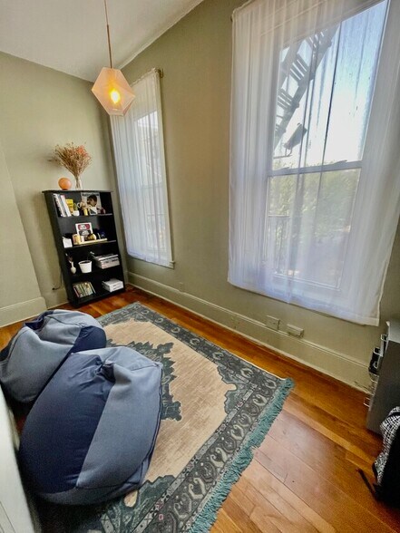 More Photos Of 264 Newark Ave, Jersey City Storefront Retail Office For Lease