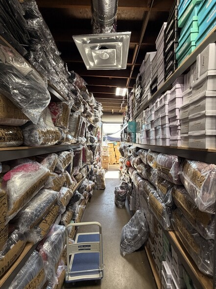 More Photos Of 11592 Anabel, Garden Grove Service For Sale