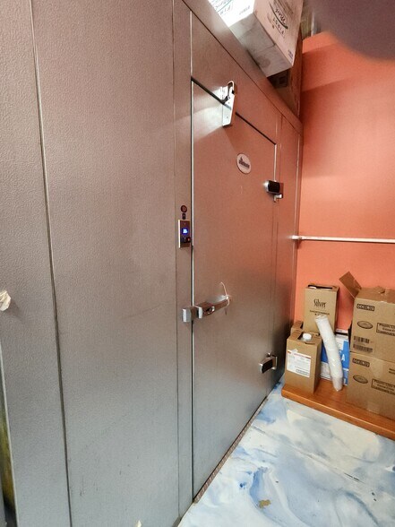 More Photos Of 5485 New Jesup Hwy, Brunswick Storefront For Sale