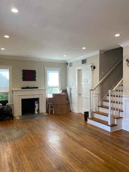 More Photos Of 102 NE 1st Ave, Delray Beach Office For Lease