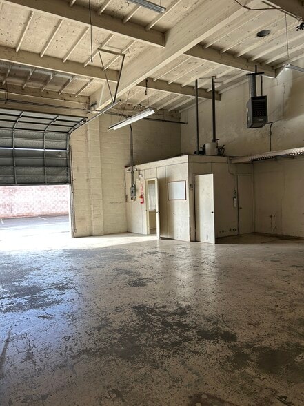 More Photos Of 781 Parker St, Santa Clara Industrial For Lease