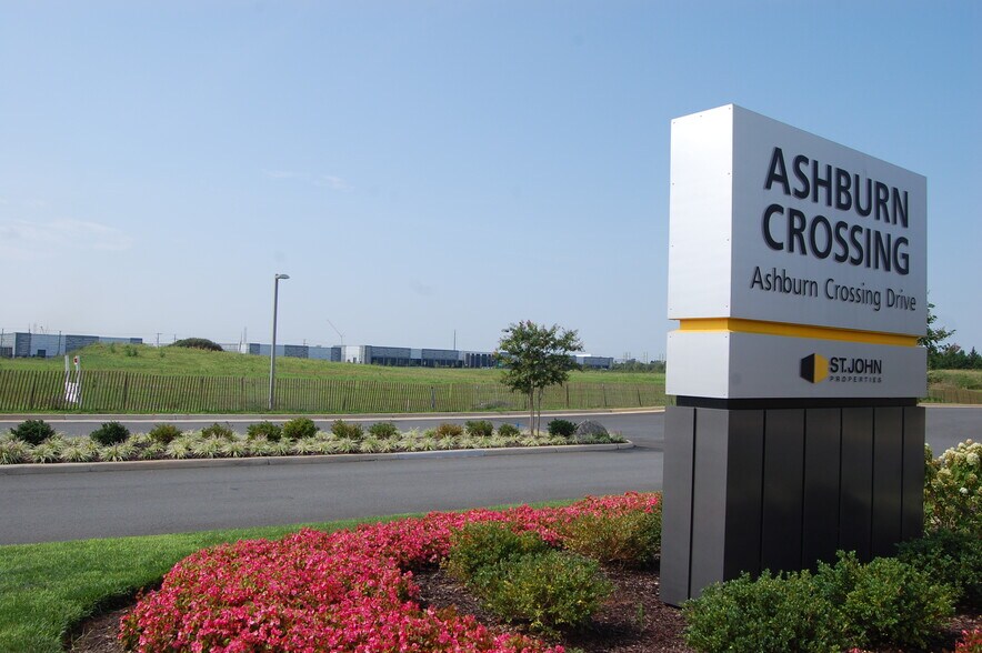 More Photos Of 21000 Ashburn Crossing Dr, Ashburn Unknown For Lease