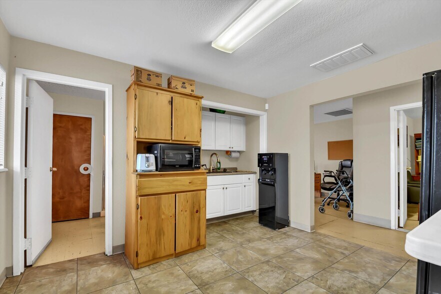 More Photos Of 4995 Monaco St, Commerce City Manufacturing For Sale