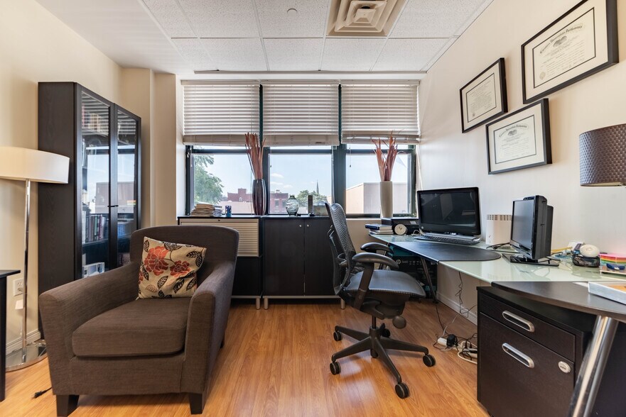 More Photos Of 164 20th St, Brooklyn Office For Lease