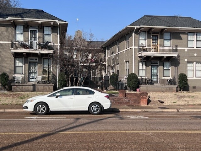More Photos Of 31 S McLean Blvd, Memphis Apartments For Sale
