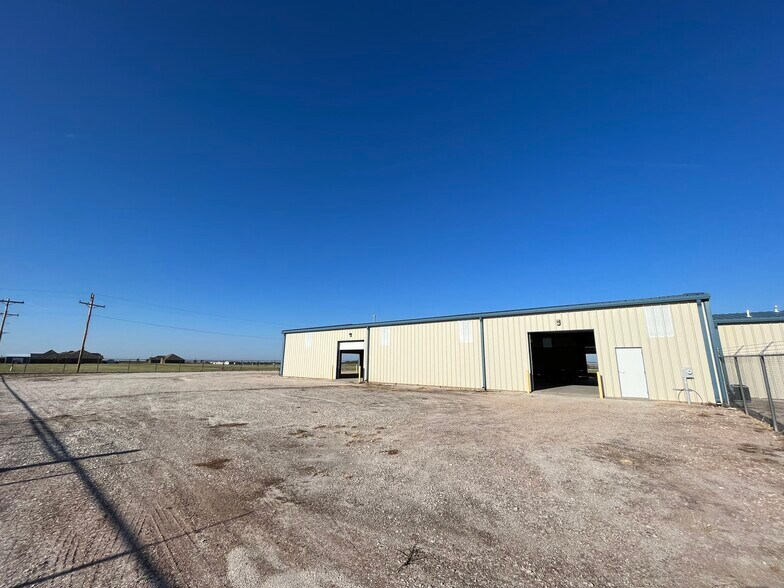 More Photos Of 13441 US Highway 60, Arnett Warehouse For Lease