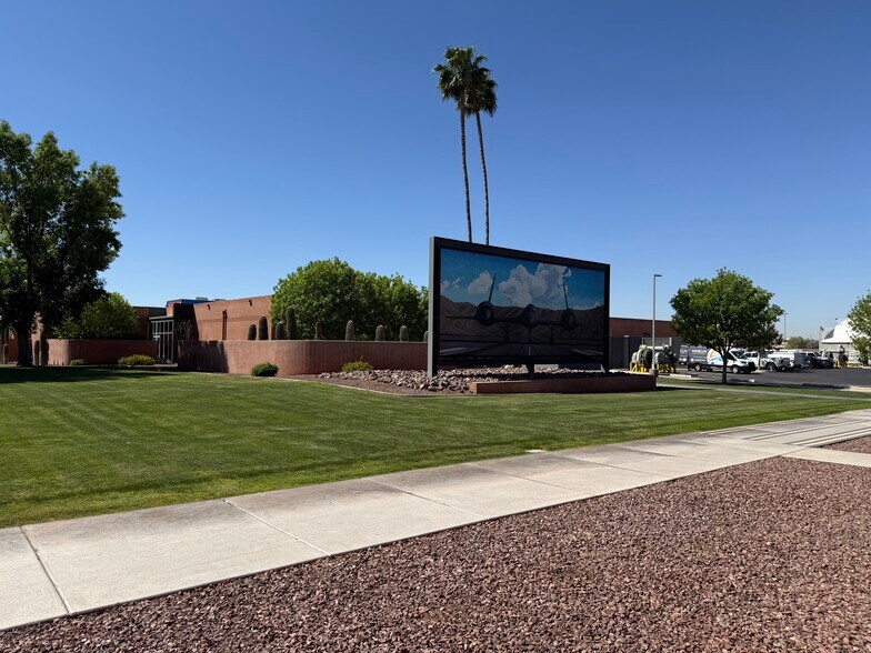 More Photos Of 1300 S Litchfield Rd, Goodyear Unknown For Lease