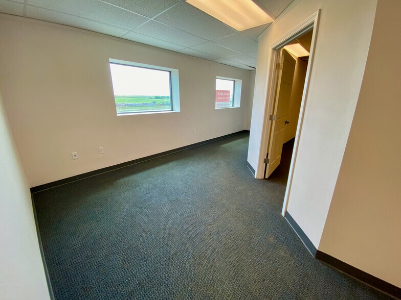 More Photos Of 14472 Commerce Park Blvd, Williston Warehouse For Sale