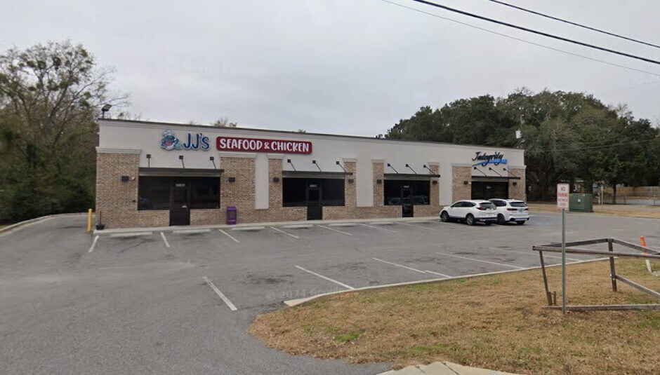 Primary Photo Of 5681 Nevius Rd, Mobile Restaurant For Lease